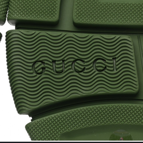 Authentic Gucci  Flashtrek Sneakers. NWOT. - Picture 3 of 11